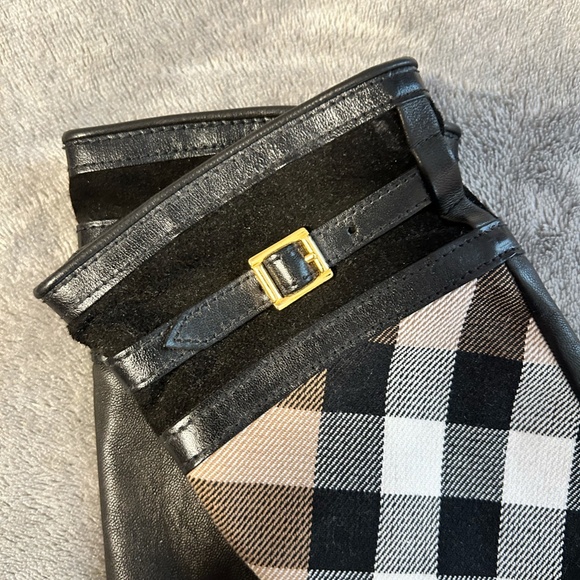 Burberry gloves - Picture 3 of 3